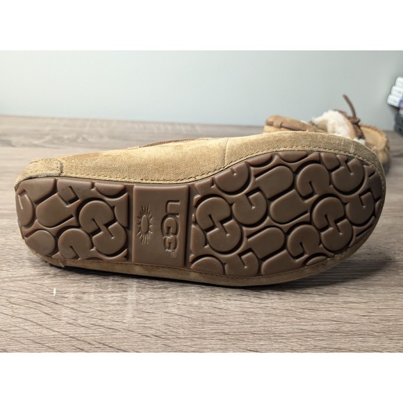 UGG Australia Dakota Moccasins Slippers Suede Leather Laces Beige Women's Shoes - Picture 11 of 12